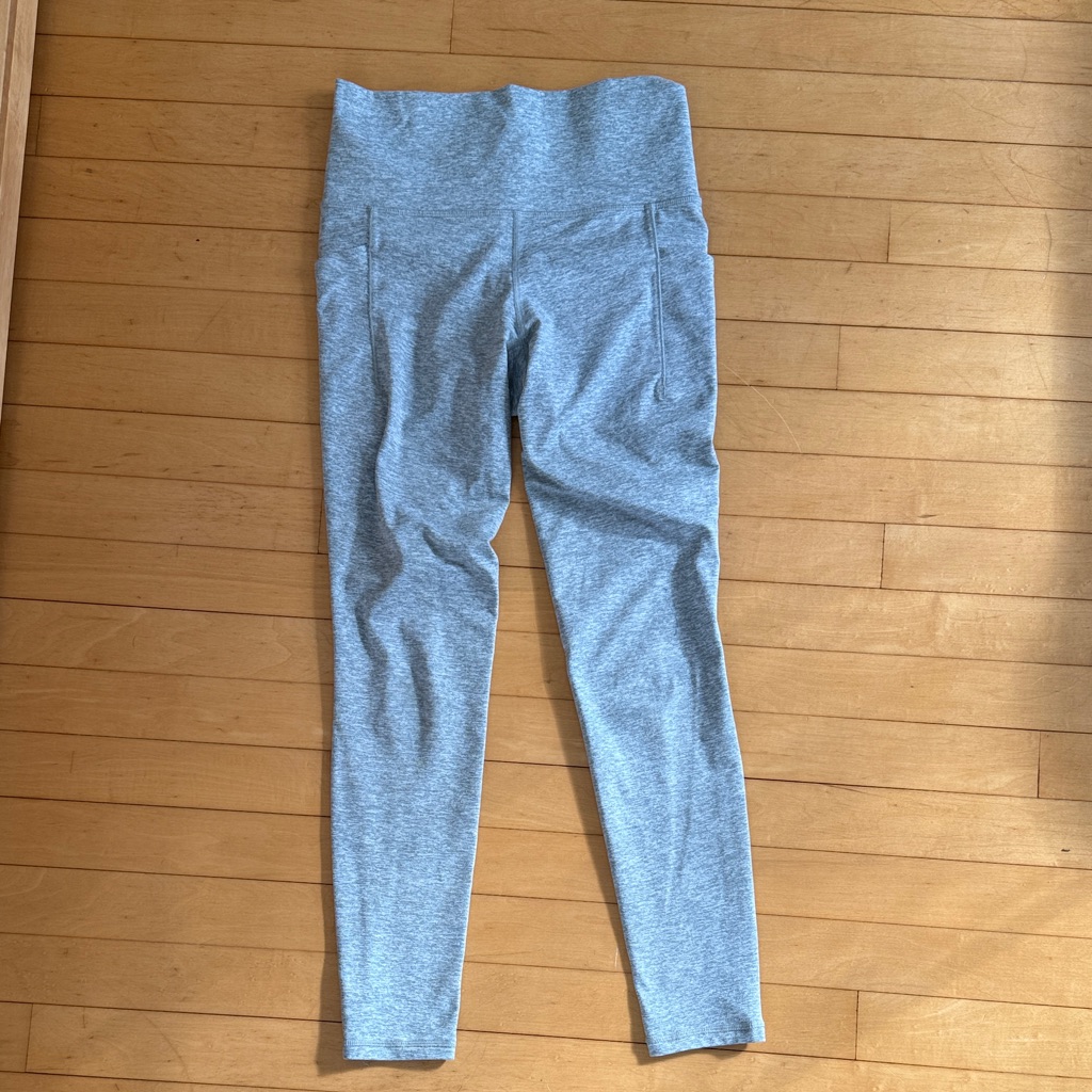 Athleta Salutation Leggings Grey Small Flaw
